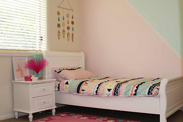 miller-project-girls-bedroom-600x400-cropped